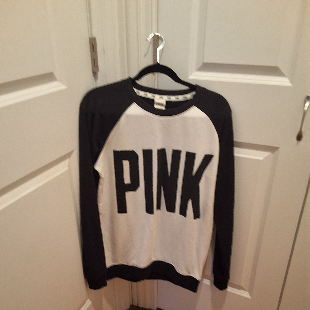 Victoria Secret PINK long Sleeve SweatShirt Size XS